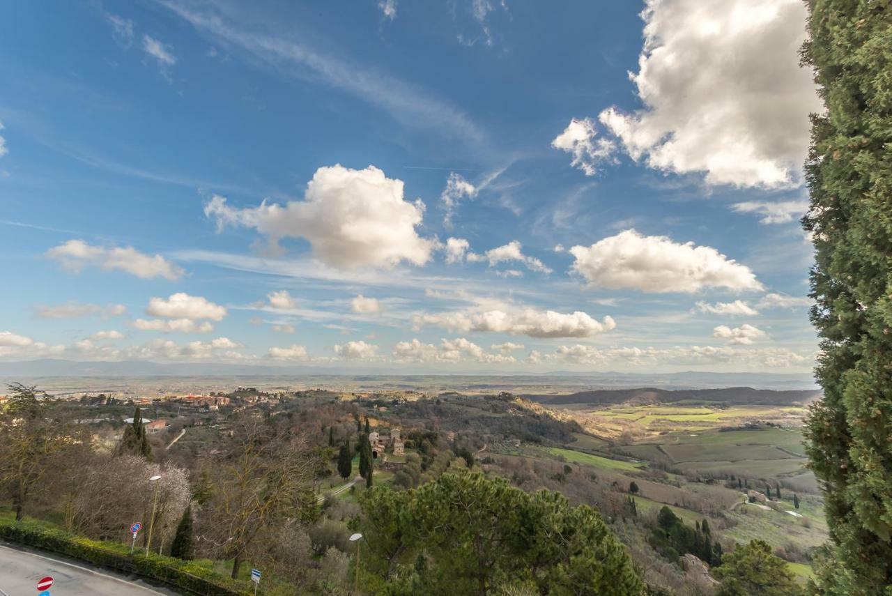 Porta Delle Farine Montepulciano Stazione